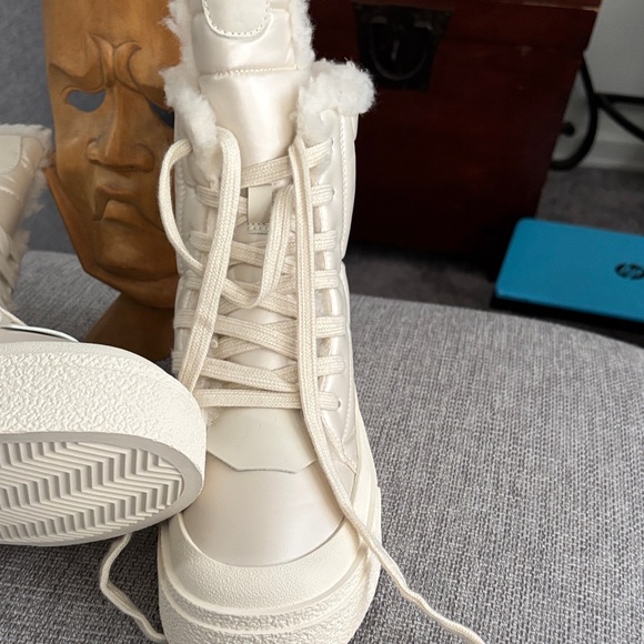 Women's Cream High-Top Sneakers - Picture 4 of 7